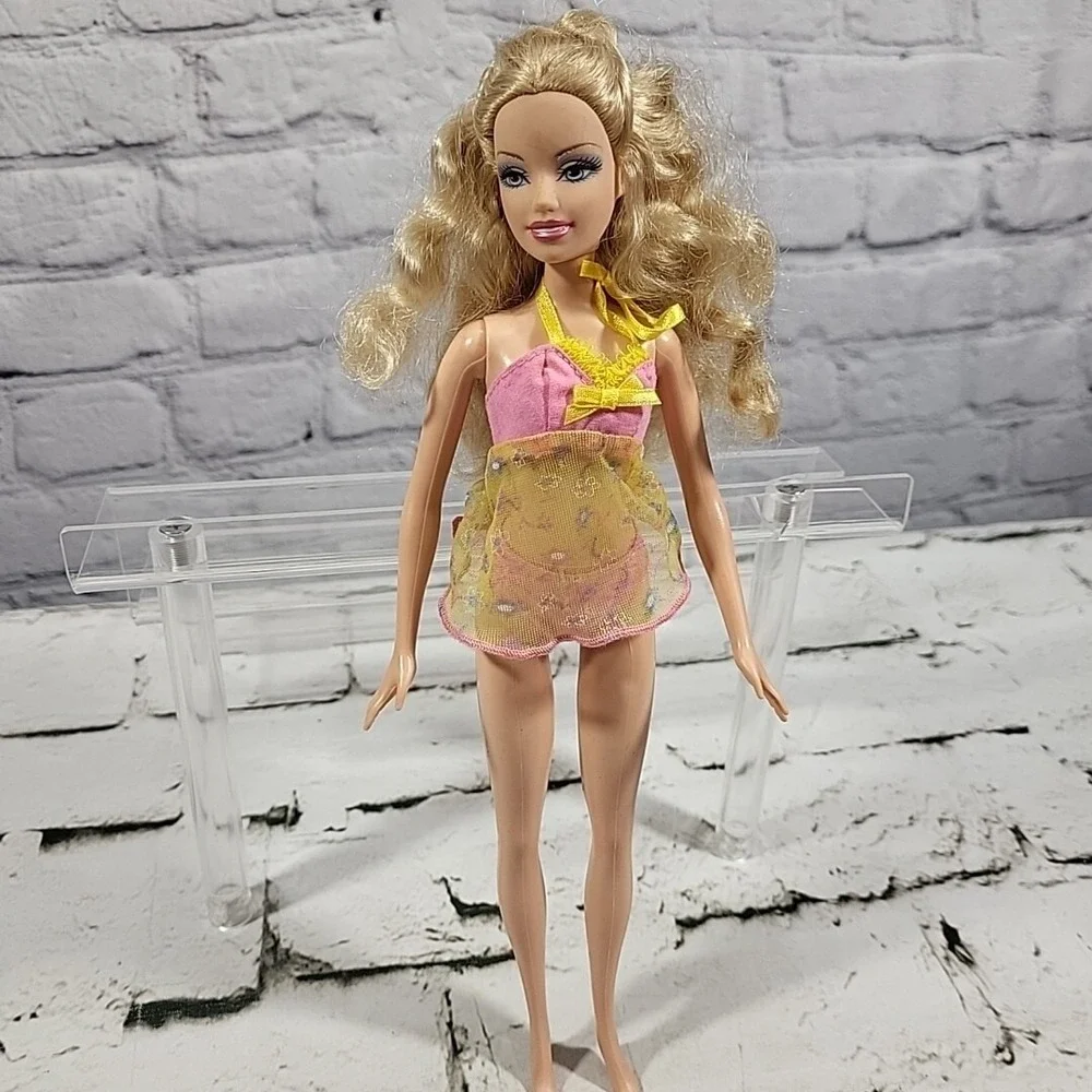 Barbie Fashion Doll 11